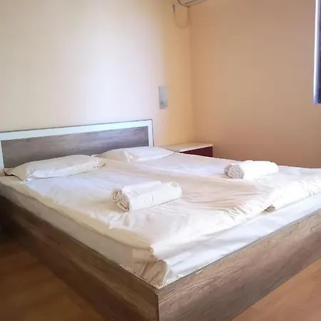 Bavaria בית הארחה סינמורץ