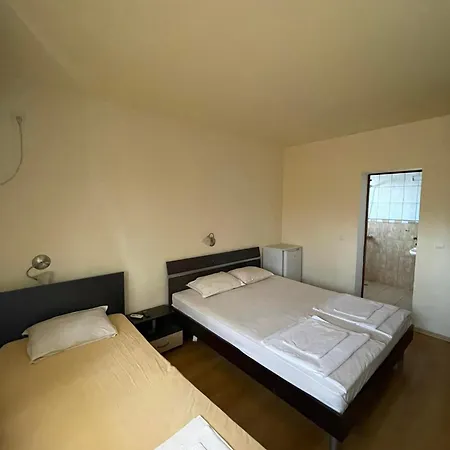 Bavaria בית הארחה סינמורץ