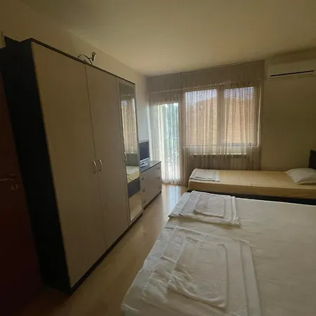 Bavaria בית הארחה 2*